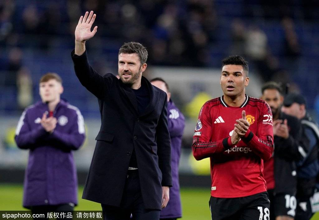 卡拉格重磅预言：卡里克有望下赛季转正曼联主帅，惊人战绩引爆老特拉福德！